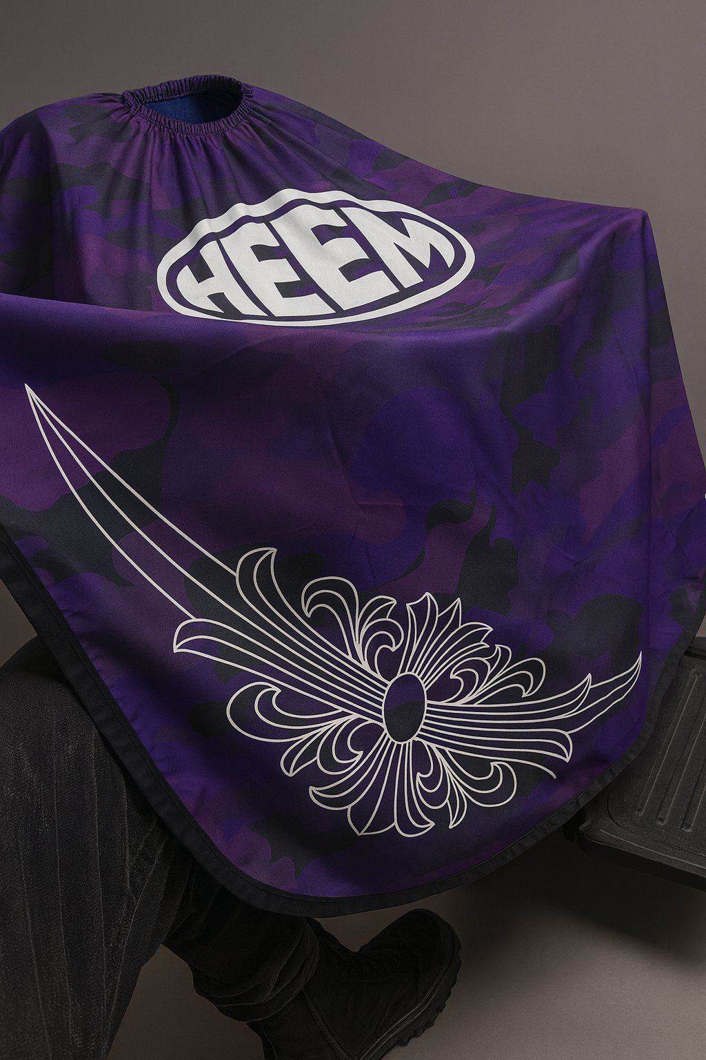 THE HEEM CAPE